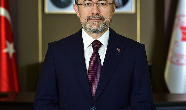 Bakan Yumaklı: Türkiye, koloni sayısında ve bal üretiminde AB'de 1'inci sırada