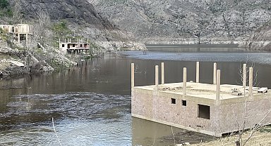 Baraj suyu çekildi, anılar canlandı