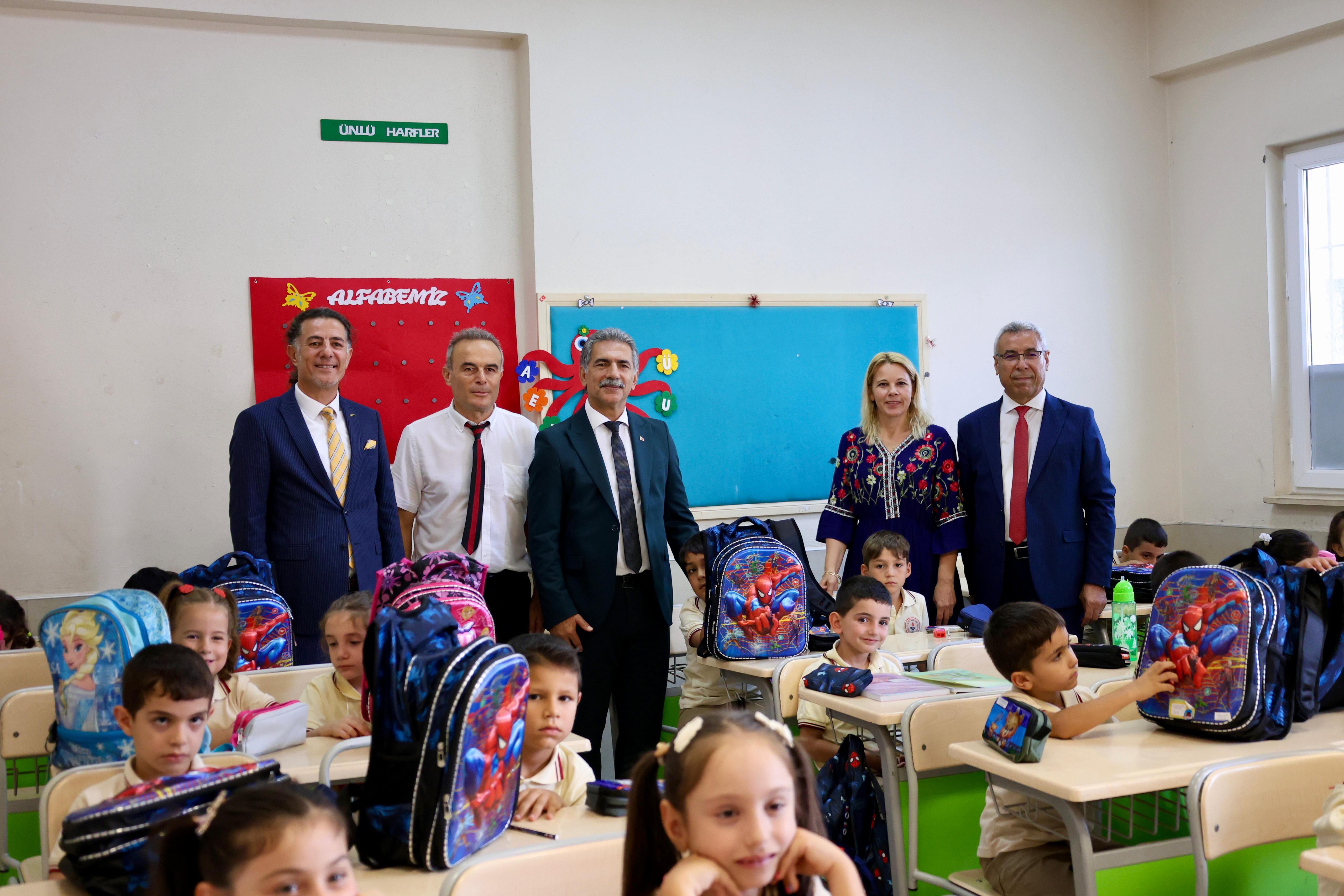 Başkan Deviren'den Birinci Sınıflara Ziyaret
