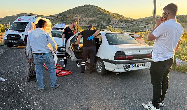 Batman'da iki otomobil çarpıştı: 12 yaralı