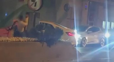 Bayrampaşa'da otomobil sürücüsü hatalı 'U dönüşü' kavgasında darbedildi