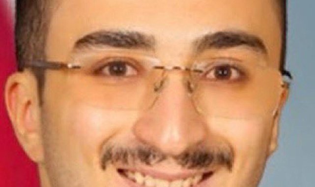 Belediye başkanını kıyafeti üzerinden hedef alan sanığa ikinci duruşmada tahliye