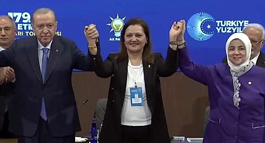 Burcu Köksal, AK Parti’ye katıldı!