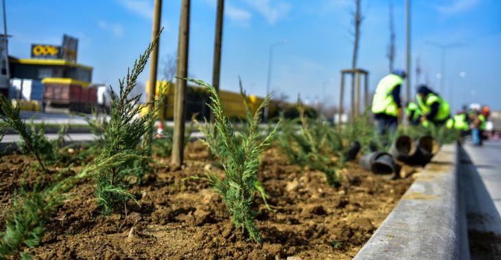 Bursa'da cadde ve bulvarlara estetik dokunuş