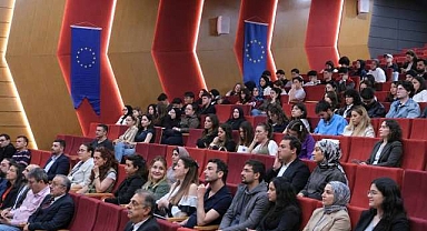Bursa’da üniversite öğrencilerine Avrupa fırsatı