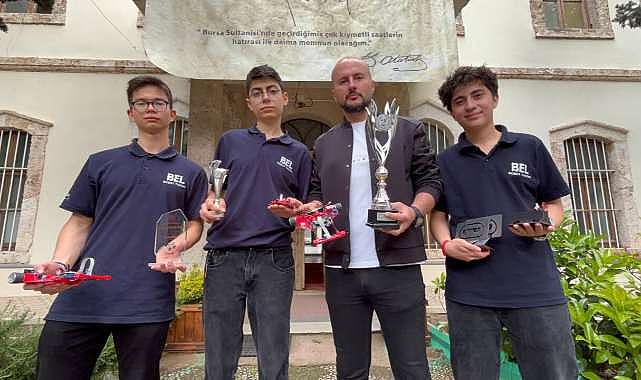 Bursa Erkek Lisesi öğrencileri Dünya 2’ncisi!