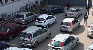 Bursa'da 'change' araç operasyonu: 28 araca el konuldu, 3 şüpheli tutuklandı