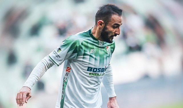 Bursaspor'da ayrılık rüzgarı sürüyor: Hamza Gür'e veda