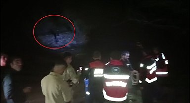 Çayda mahsur kaldı, 5 saat sonra kurtarıldı