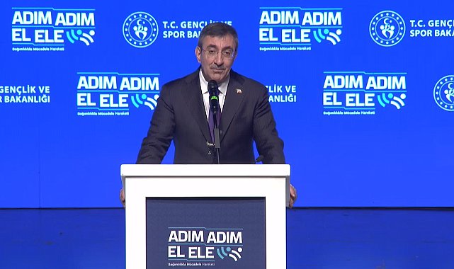 Cevdet Yılmaz, 'Adım Adım El Ele: Bağımlılıkla Mücadele Hareketi Programı'nda konuştu