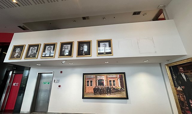 CHP Genel Merkezi'nde temizlik ve onarım çalışması