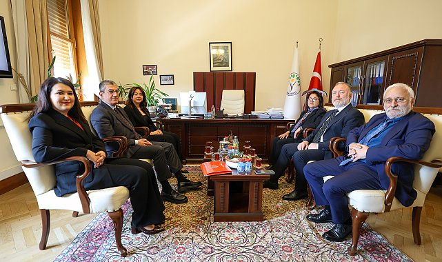 CHP heyeti, Meclis'te muhalefet partilerini ziyaret etti