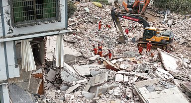 Çin'de 5.2 büyüklüğünde deprem: 2 ölü
