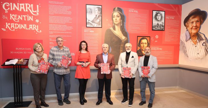 ‘Çınarlı Kentin Kadınları'nın dünyasına yolculuk