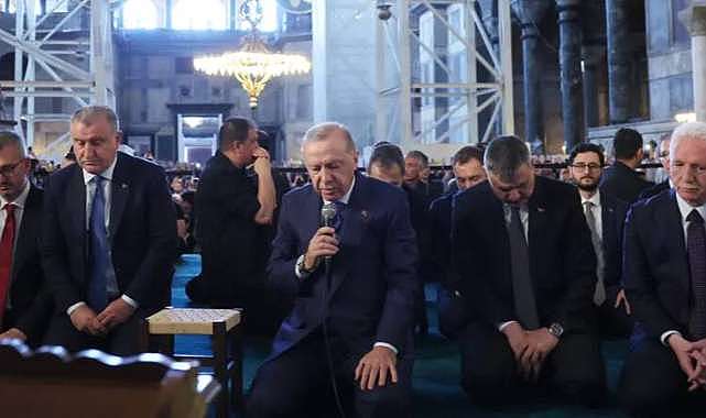 Cumhurbaşkanı Erdoğan Ayasofya’da