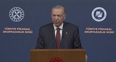 Cumhurbaşkanı Erdoğan: İstanbul'u küresel bir finans merkezi yapmak için yoğun bir mesai harcıyoruz Görüntü eklendi