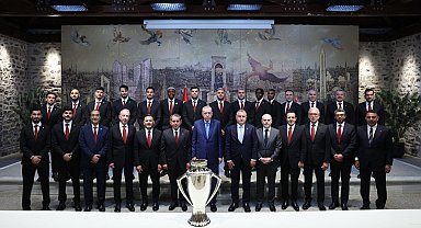 Cumhurbaşkanı Erdoğan, Süper Lig şampiyonu Galatasaray'ı kabul etti