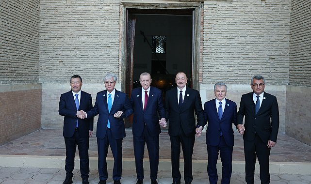 Cumhurbaşkanı Erdoğan, Türkistan'da kültürel gezi programına katıldı