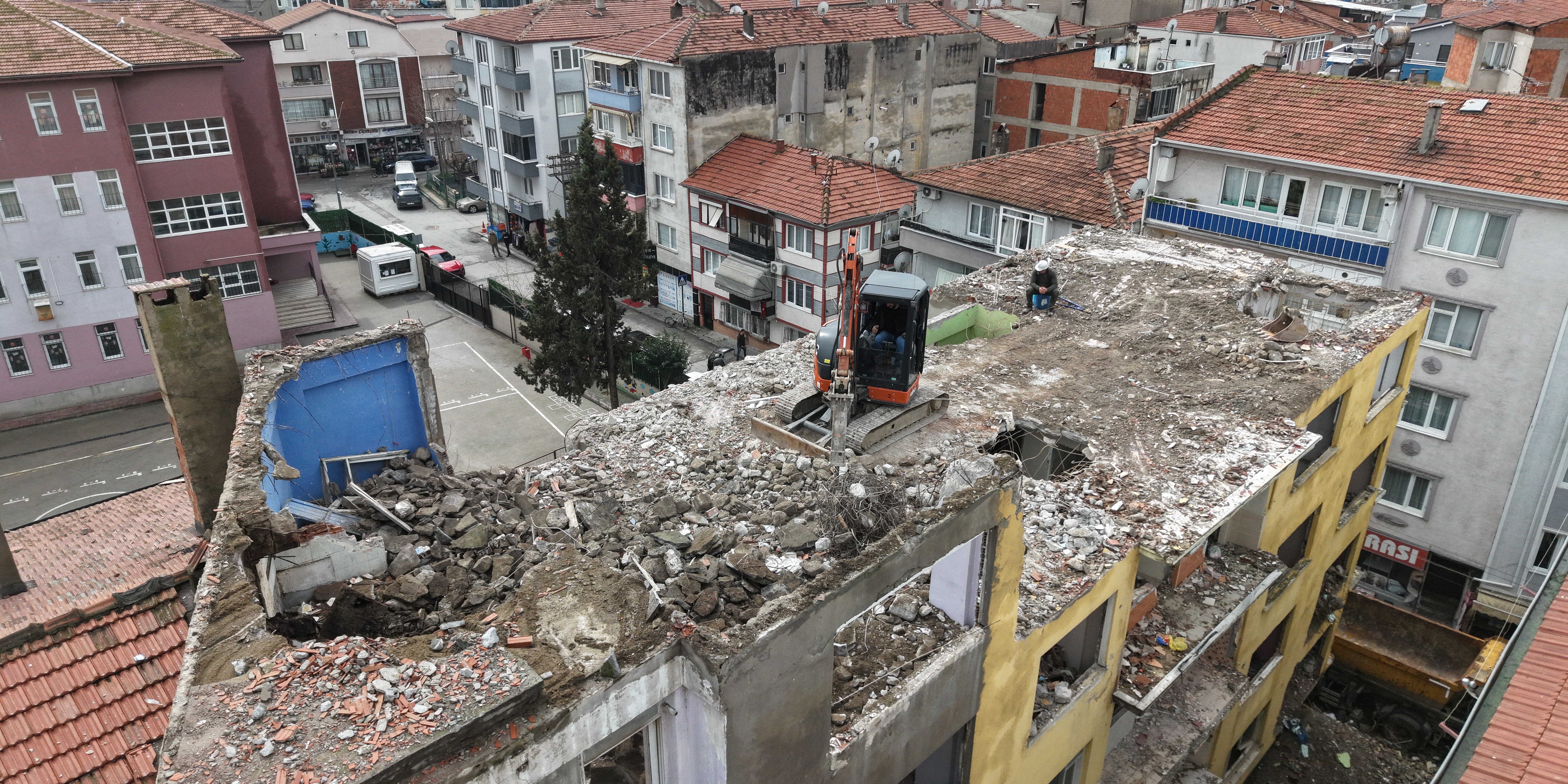 Çürük Binaya Kontrollü Yıkım
