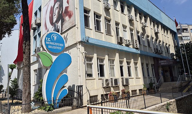 Denizli'de Merkezefendi Belediyesi'ne operasyon: 13 gözaltı