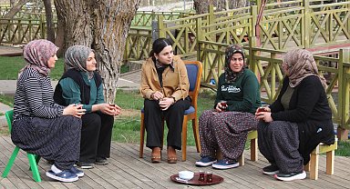 Depremzede kadınlar, kooperatifle hayata yeniden tutunuyor