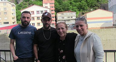Dereye düşen Eslem'i kurtaranlar canlarını hiçe saymış