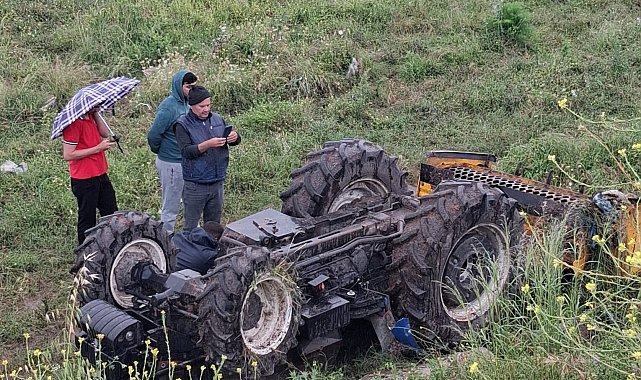 Devrilen traktörün altında yaşamını yitirdi
