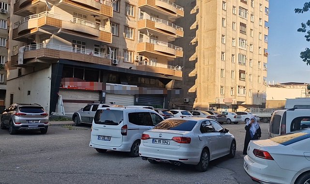Diyarbakır'da akraba aileler arasında silahlı kavga: 1 ölü, 4 yaralı