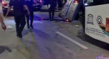 Diyarbakır'da belediye otobüsü ile otomobil çarpıştı: 2 ölü, 7 yaralı