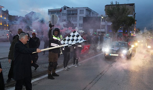 Doğu-Batı Dostluk ve İpek Yolu Rallisi'nin Aksaray etabı sürüyor