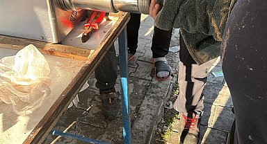 Elini kıyma makinesine kaptıran esnaf yaralandı