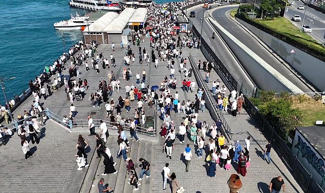 Eminönü'nde bayram yoğunluğu