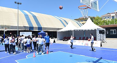 Engelli ve engelli olmayan sporcular 'Birlikte Spor' mesajıyla sahaya çıktı
