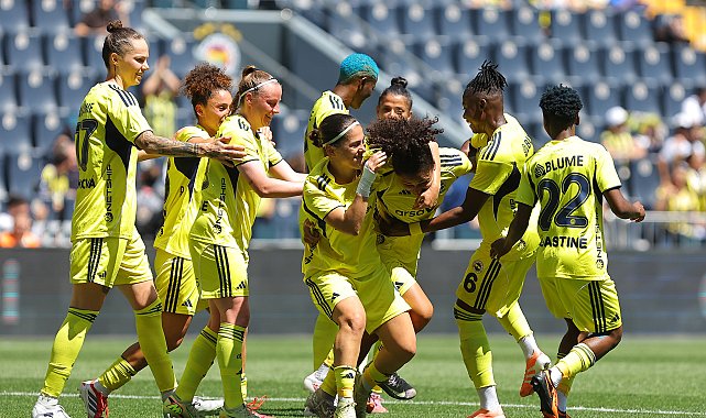 Fenerbahçe ArsaVev - Ünye Kadın Spor Kulübü: 8-0