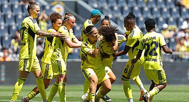 Fenerbahçe ArsaVev - Ünye Kadın Spor Kulübü: 8-0