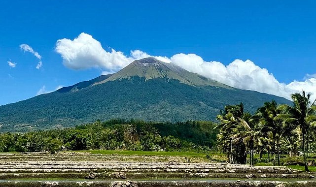 Filipinler'de Kanlaon Yanardağı'nda patlama