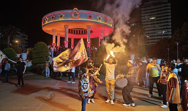 Galatasaray'ın şampiyonluğu Mersin'de kutlanıyor Metin eklendi