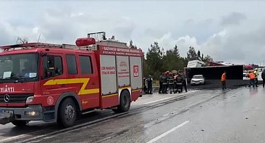 Gaziantep'te 4 araçlı zincirleme kaza; 1 yaralı