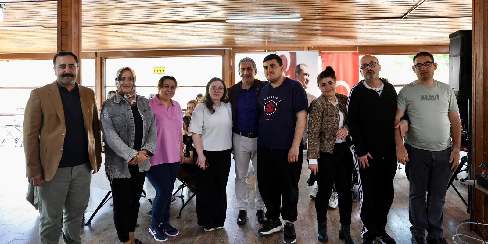 Gemlik Belediyesi Engelsiz Montaj Atölyesi Anneleriyle Anneler Günü Buluşması