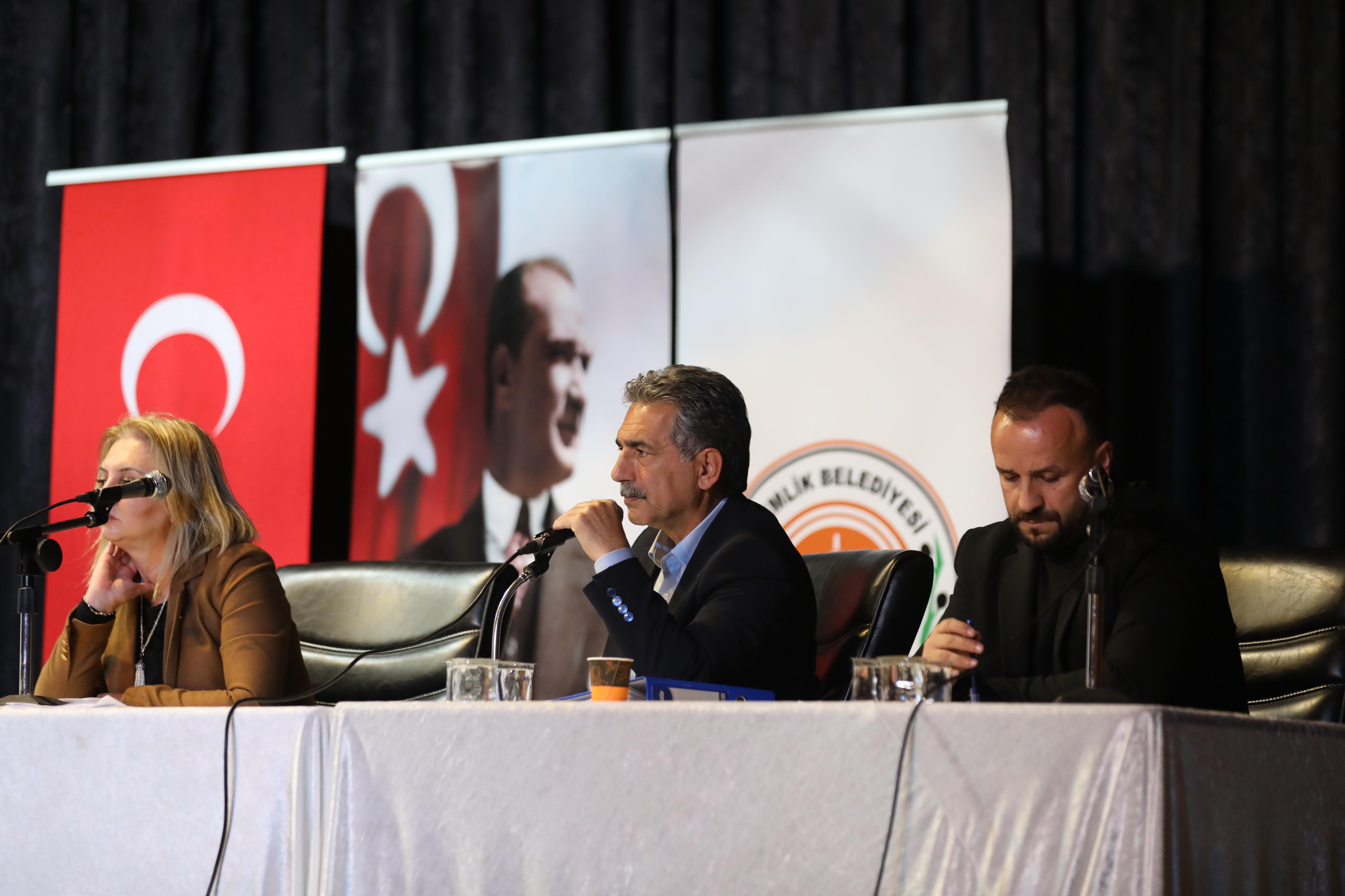 Gemlik Belediyesi’nde kayyum protestosu