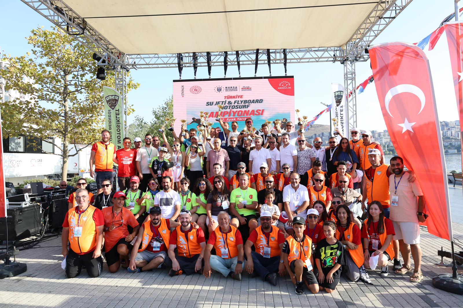 Gemlik'te Deniz Yarışları Nefes Kesti