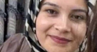 İki otomobilin çarpıştığı kazada ölen anne ile 3 çocuğu toprağa verildi