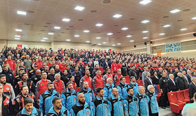 İstanbul'da 'AFAD Akreditasyon Sistemi Arma Teslim Töreni' düzenlendi