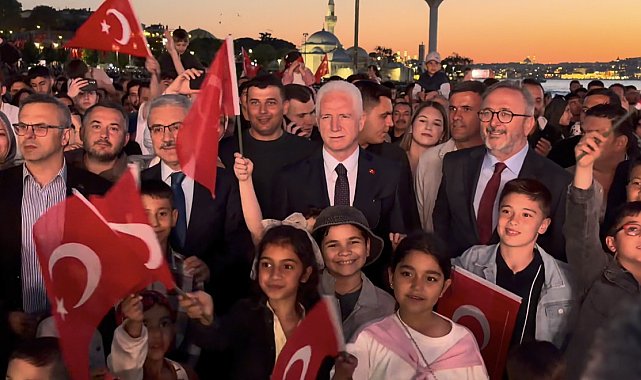 İstanbul'un fethinin 573. yıl dönümü Üsküdar'da coşkuyla kutlandı