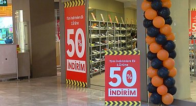 İstanbul'un ilk AVM'sinde alışveriş festivali yoğunluğu