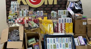 İzmir'de kaçak sigara operasyonu