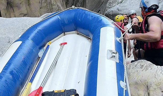 Kanyonda düşüp ayağı kırılan turist kurtarıldı