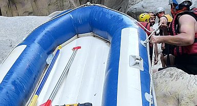 Kanyonda düşüp ayağı kırılan turist kurtarıldı