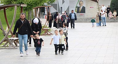 Kayseri Hayvanat Bahçesi'nde bayram yoğunluğu; bir günde 20 bin ziyaretçi