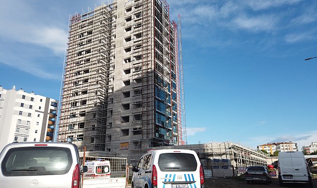 Kayseri'de inşaatta üzerine mermer düşen işçi öldü